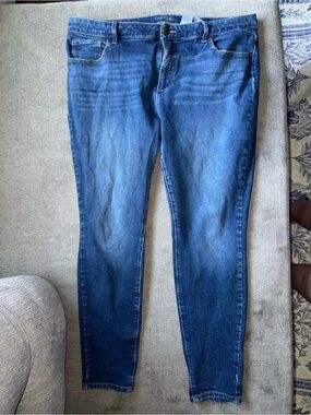 Time and Tru High-Rise Blue Skinny Jeans